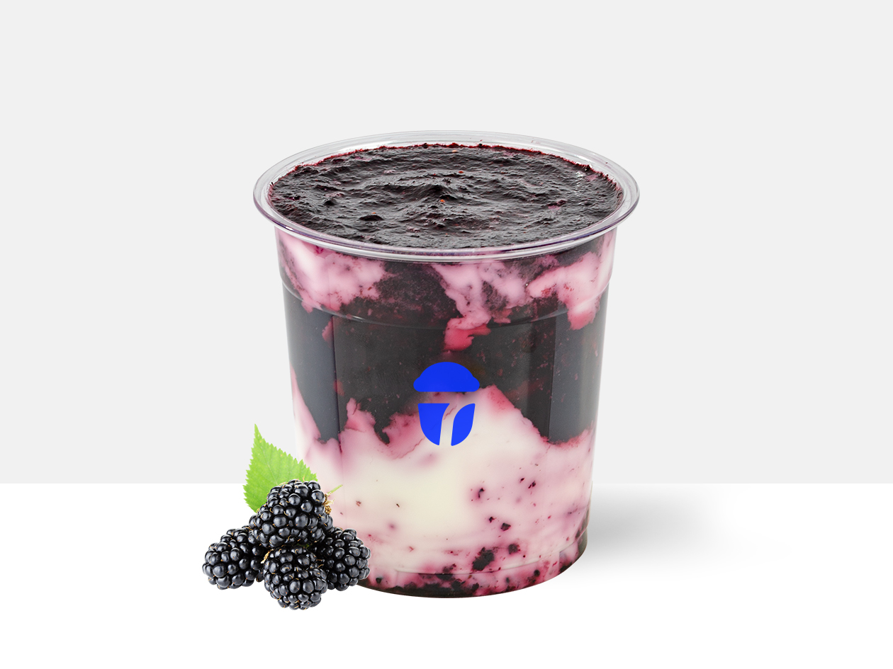 花青素桑葚酸奶昔